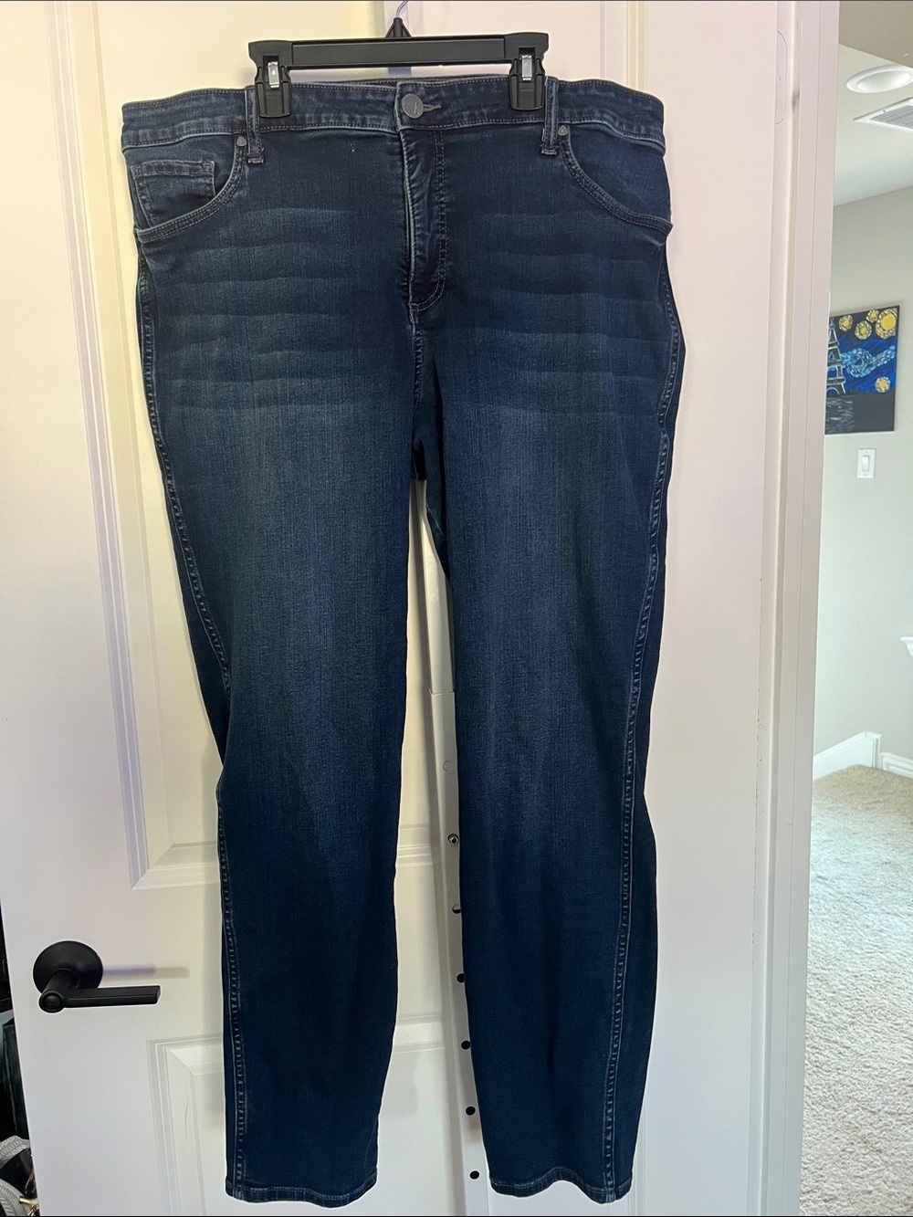 Dark Wash Women’s Jeans - Classic Straight Leg